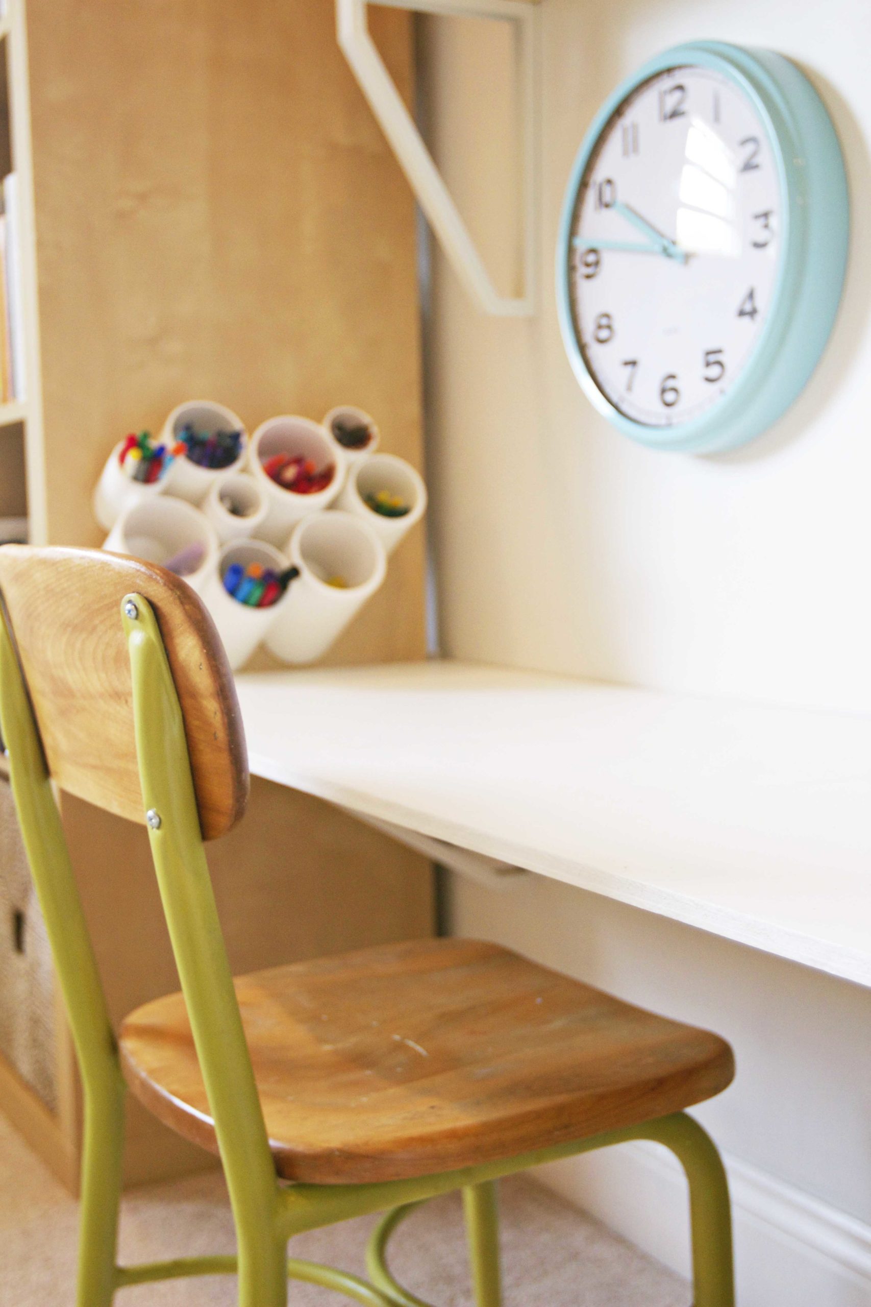 Modern Playroom Desk Diy