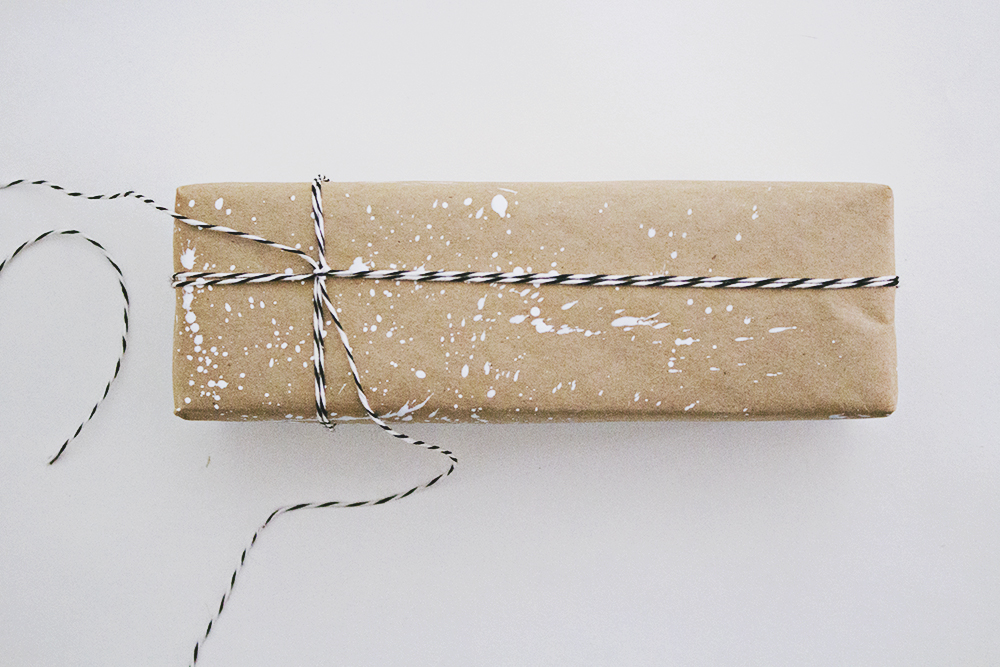 DIY Modern Christmas Gift Wrap Ideas