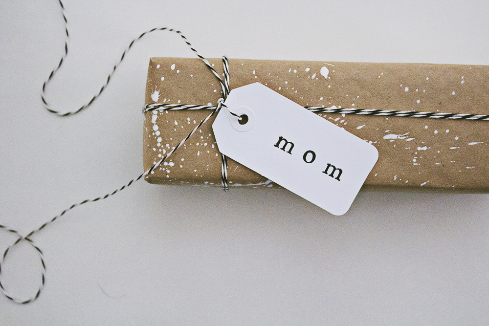 DIY Modern Christmas Gift Wrap - Annabode - Denver's #1 Sustainable  Interior Design Firm