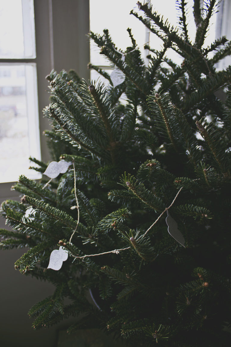 Holiday Inspiration: Modern Christmas Decor on Annabode