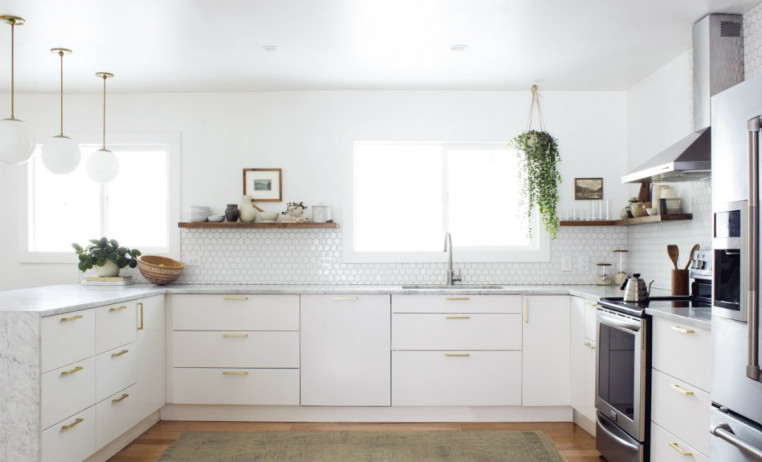 annabode-interior-design-hexagon-backsplash-kitchen