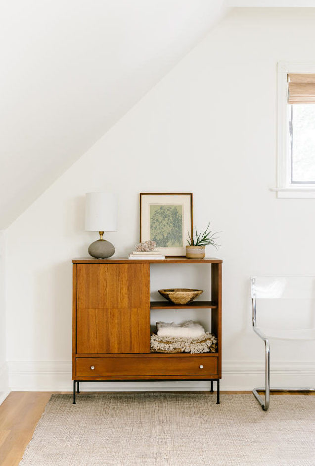bedroom-wooden-side-table