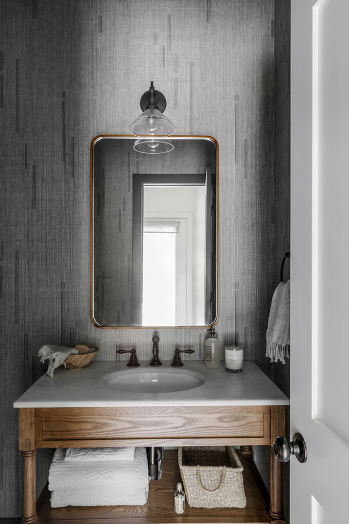 annabode-interior-design-powder-bath-wallpaper-golden-co