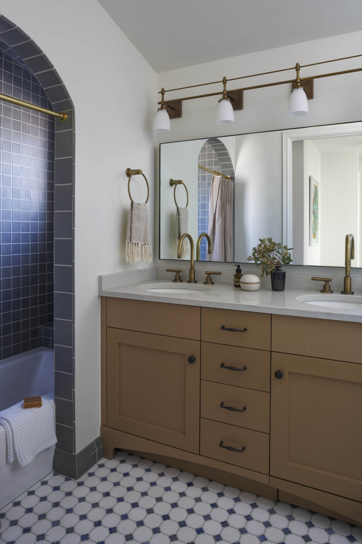 annabode-kids-bathroom-interior-design