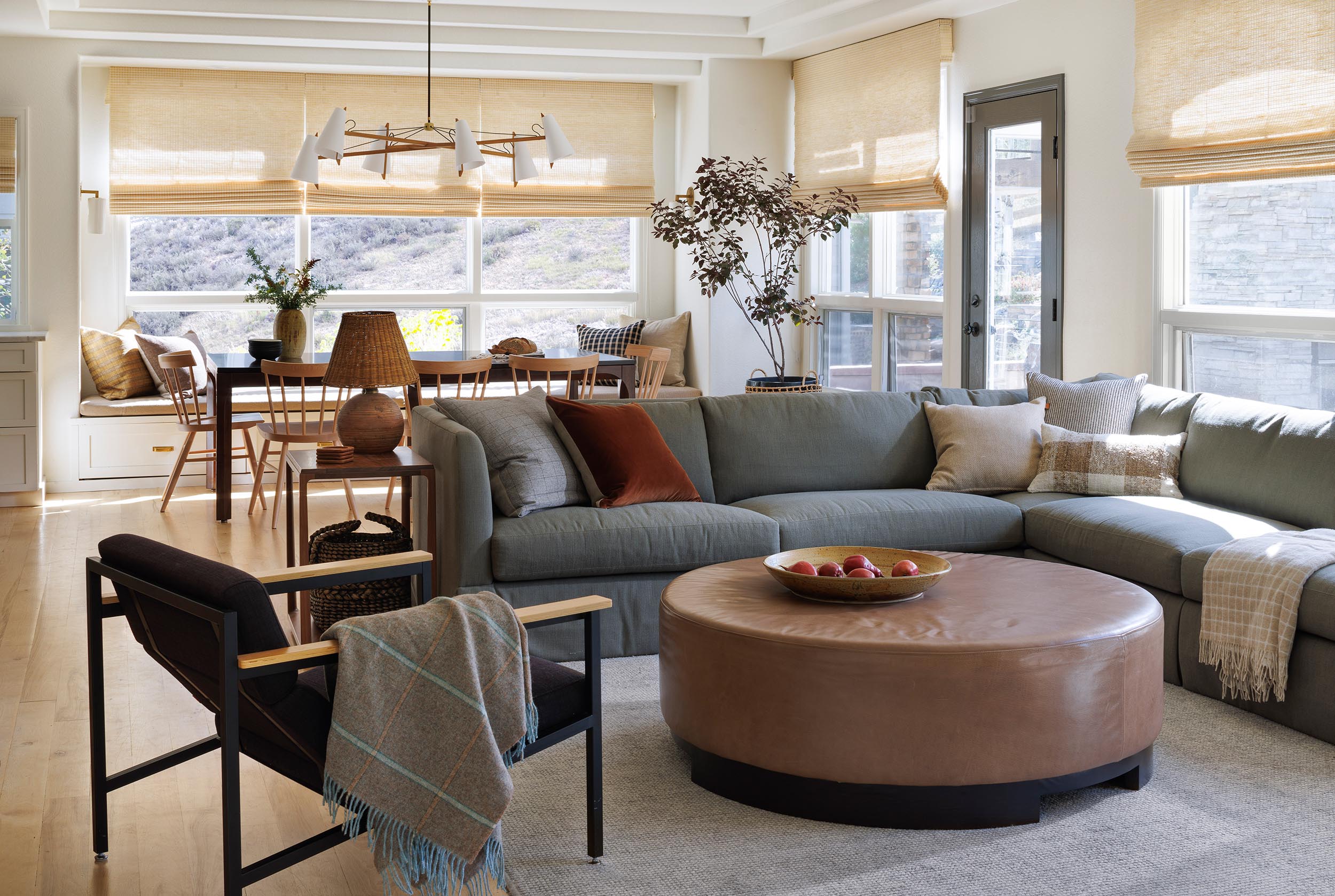 living-room-design-golden-co
